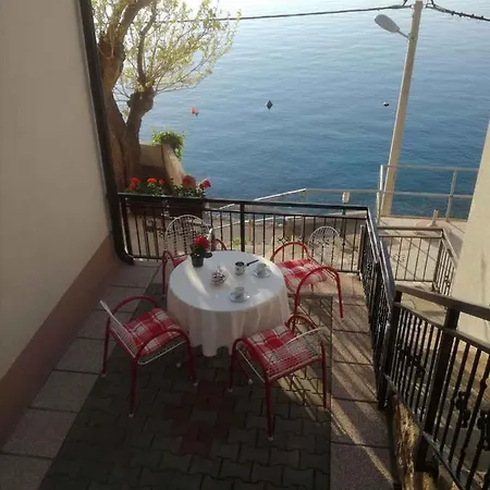 In Starigrad Kod Senja 27140 Apartment Starigrad (Kvarner)