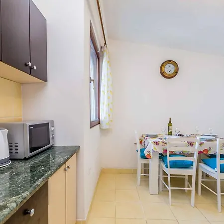 アパート In Kod Senja 27140 *