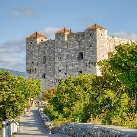 In Kod Senja 27140 Стариград