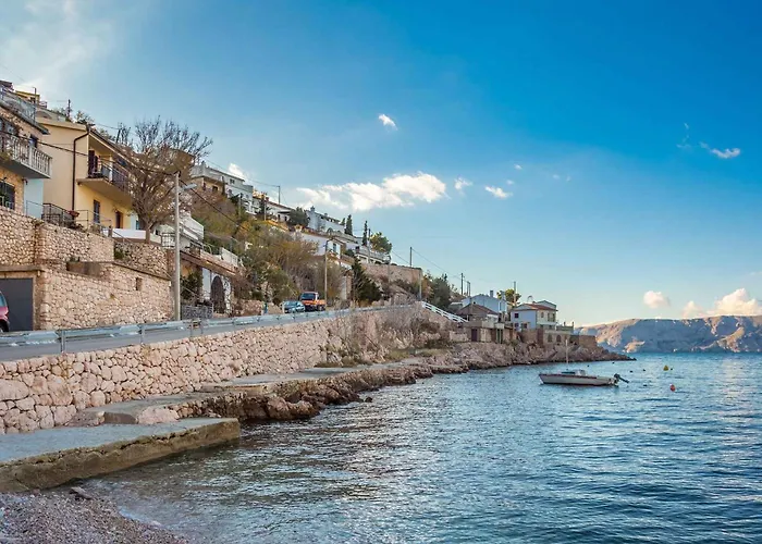 In Kod Senja 27140 * Стариград